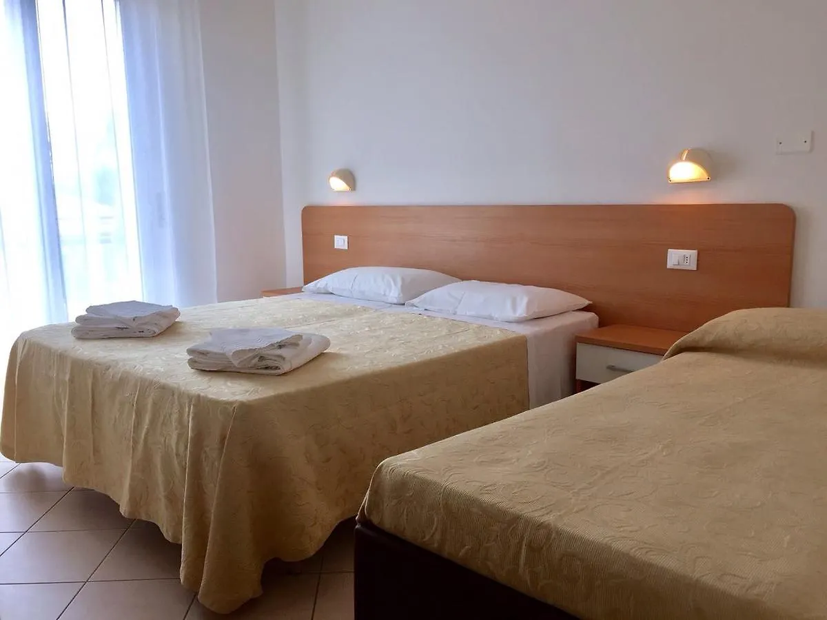 **  Hotel Madrid Riccione Italia